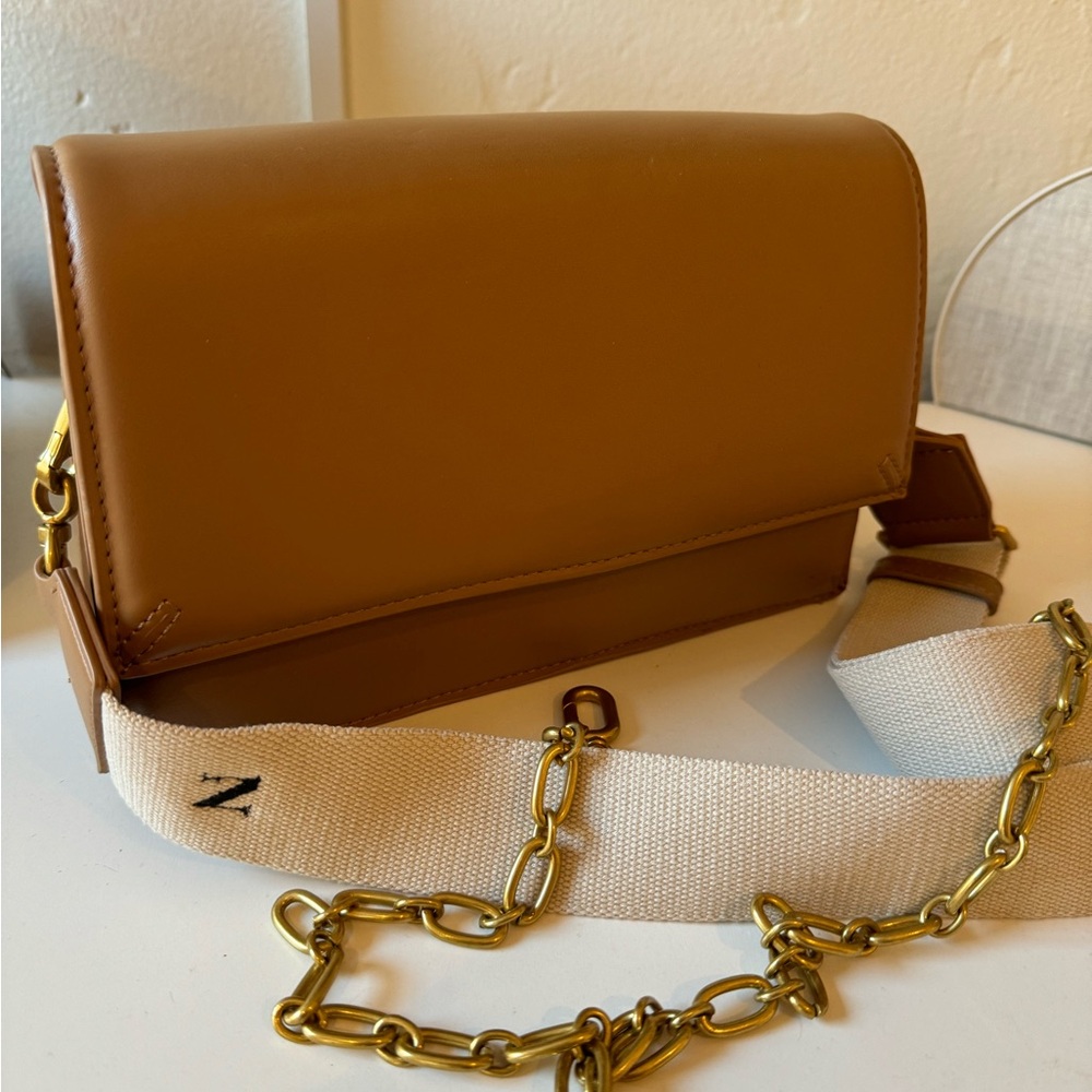 Zara FLAP CROSSBODY BAG BEIGE N Initial